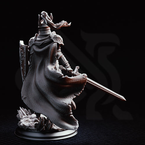 Alwine von Findros Miniature Elite Marine Knight Paladin Fighter D&D Figure, DM Stash 32mm 75mm Unpainted Resin Tabletop RPG Display Figure